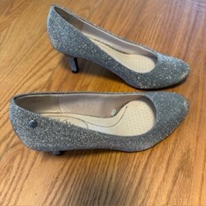 Life stride silver heels